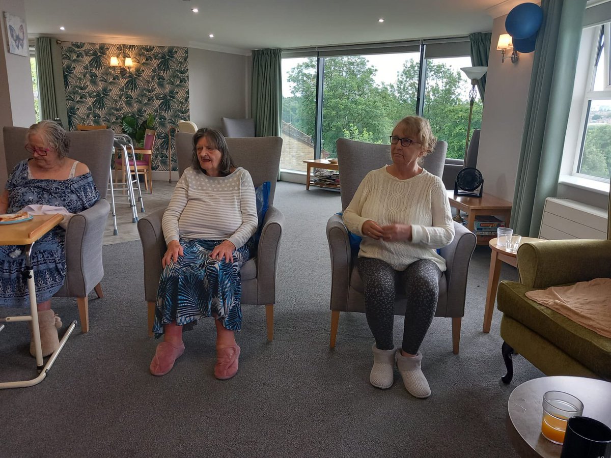 MillView_CH's tweet photo. Movement for Health! Getting the blood flowing and the music started #music #care #exercise https://t.co/zAekZD1G4N