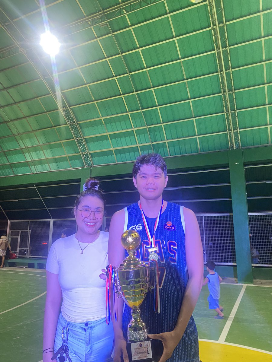 marayeaah's tweet photo. my champ. proud as always 🫶🏻🎉 https://t.co/oEX2DkHpus