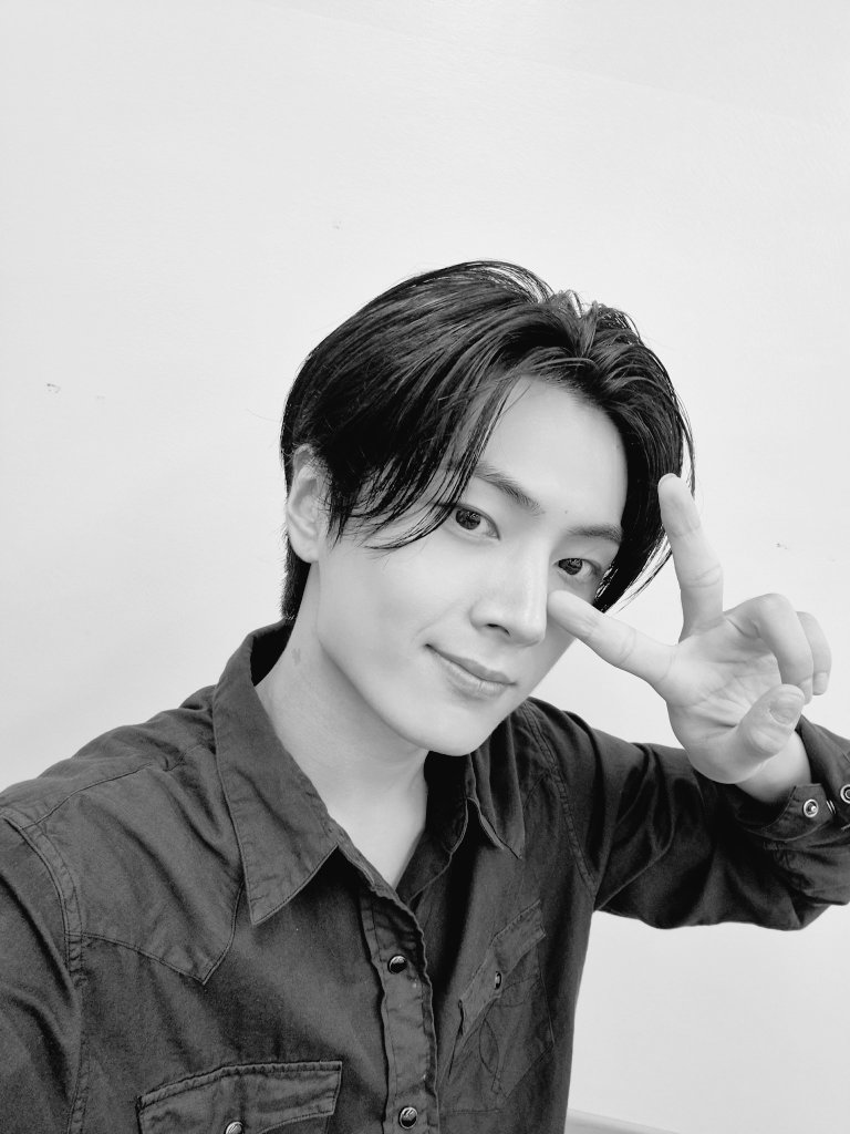 DETEKSSI's tweet photo. @xiaotizng //. Sudah tampan belum? https://t.co/LRx14WclH6
