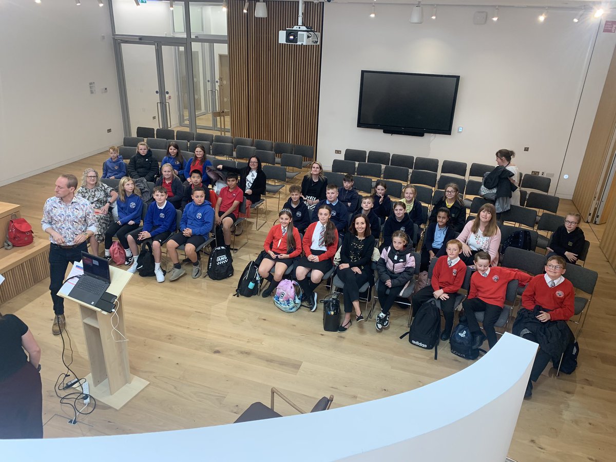 Our KS2 Brilliant Club Graduation Trip is underway! We have arrived safely, had a scenic walk through the city and are now settling into our first session workshop.