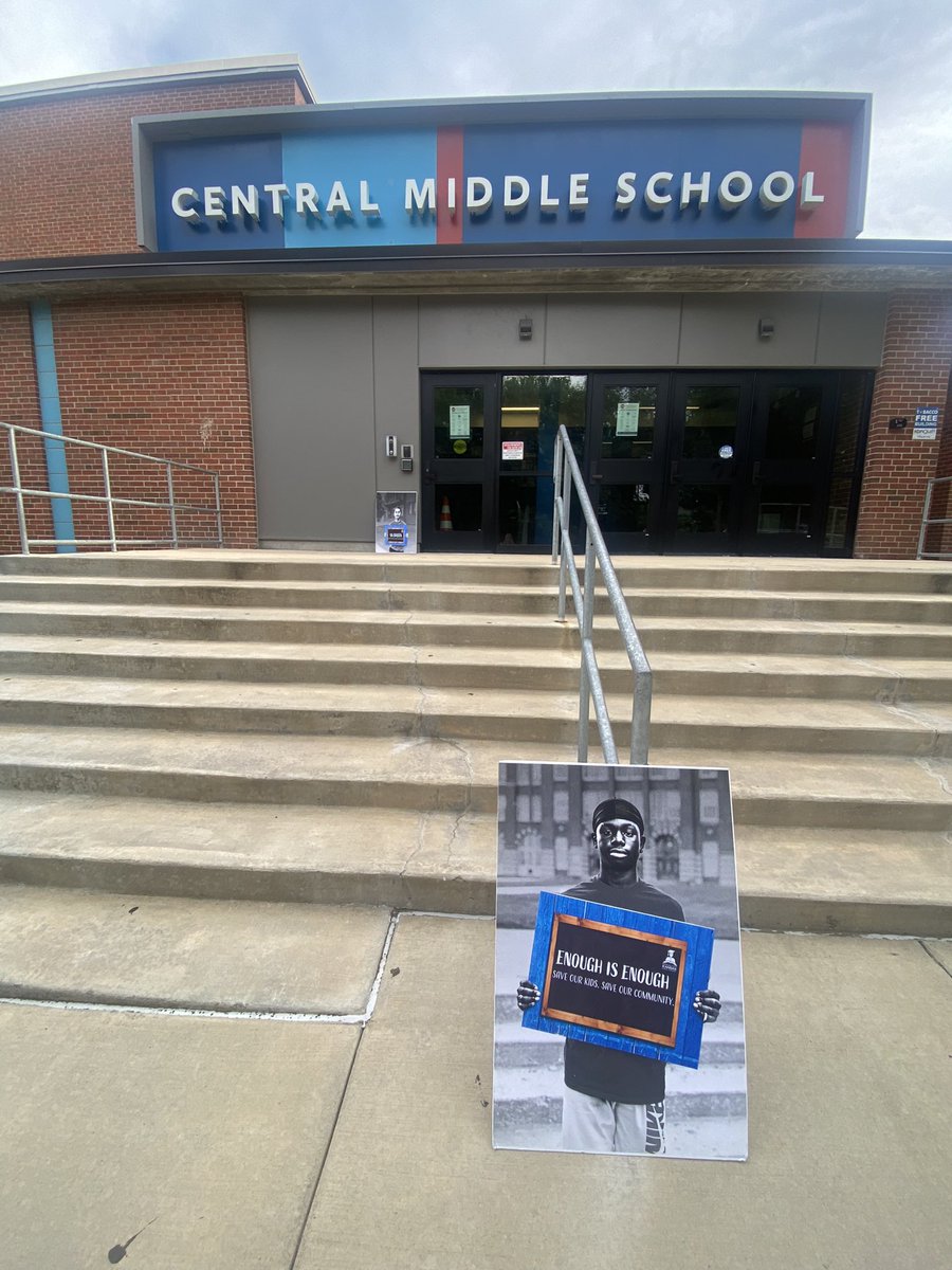 AngelaDunn tweet media