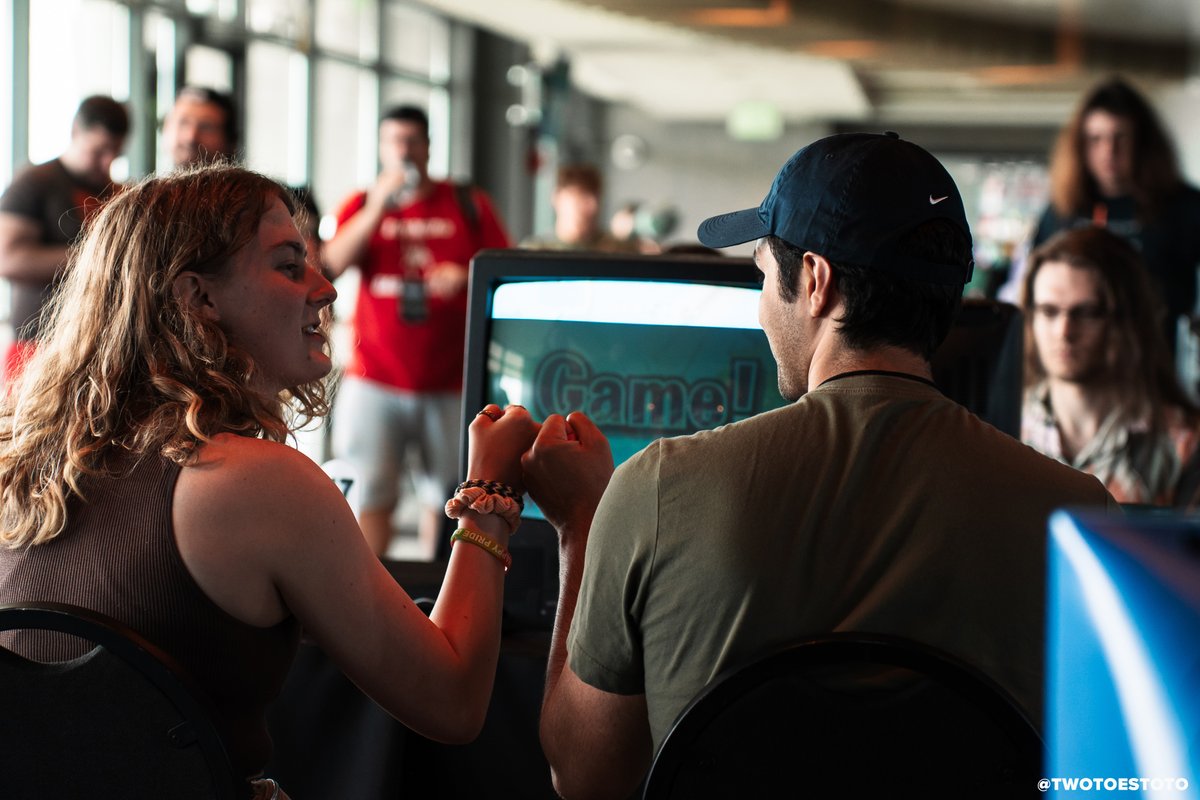 HOFRECO's tweet photo. What a weekend to remember at Gridiron Gateway! We are thrilled to continue to create unforgettable experiences and bring communities together 🎮

Catch all the matches from the weekend ➡️ https://t.co/Qpc0B1mbX6

Read more about the event ➡️ https://t.co/3y1qlJCZL5 https://t.co/JqGirZCpDU
