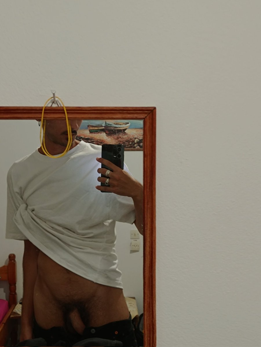 Κυκλοφορείτε κι εσείς χωρίς βρακί;