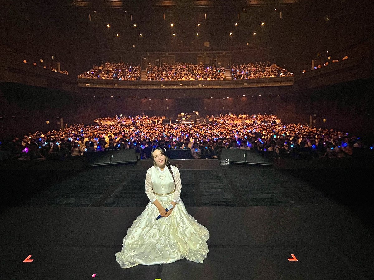 OfficialC9ent's tweet photo. [#윤하]
2024 윤하 소극장 콘서트 [潤夏] DAY 5💖
빛나는 여름 2주 차 START✨

#윤하 #YOUNHA #혜성은_지지않는다🌠 #윤하_홀릭스💓 #소극장콘서트 #潤夏 #빛나는여름 https://t.co/Lhj4Fazae8