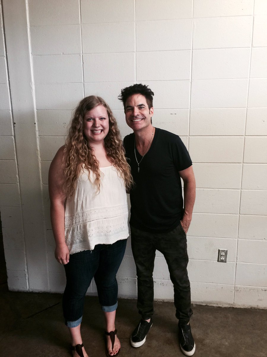 Audrey_CGC's tweet photo. @train PAT! See you tonight, old friend🎶 https://t.co/rmVknSG5Bb