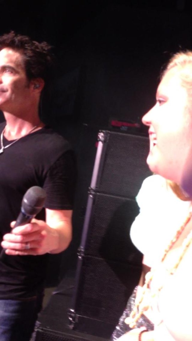 Audrey_CGC's tweet photo. @train PAT! See you tonight, old friend🎶 https://t.co/rmVknSG5Bb