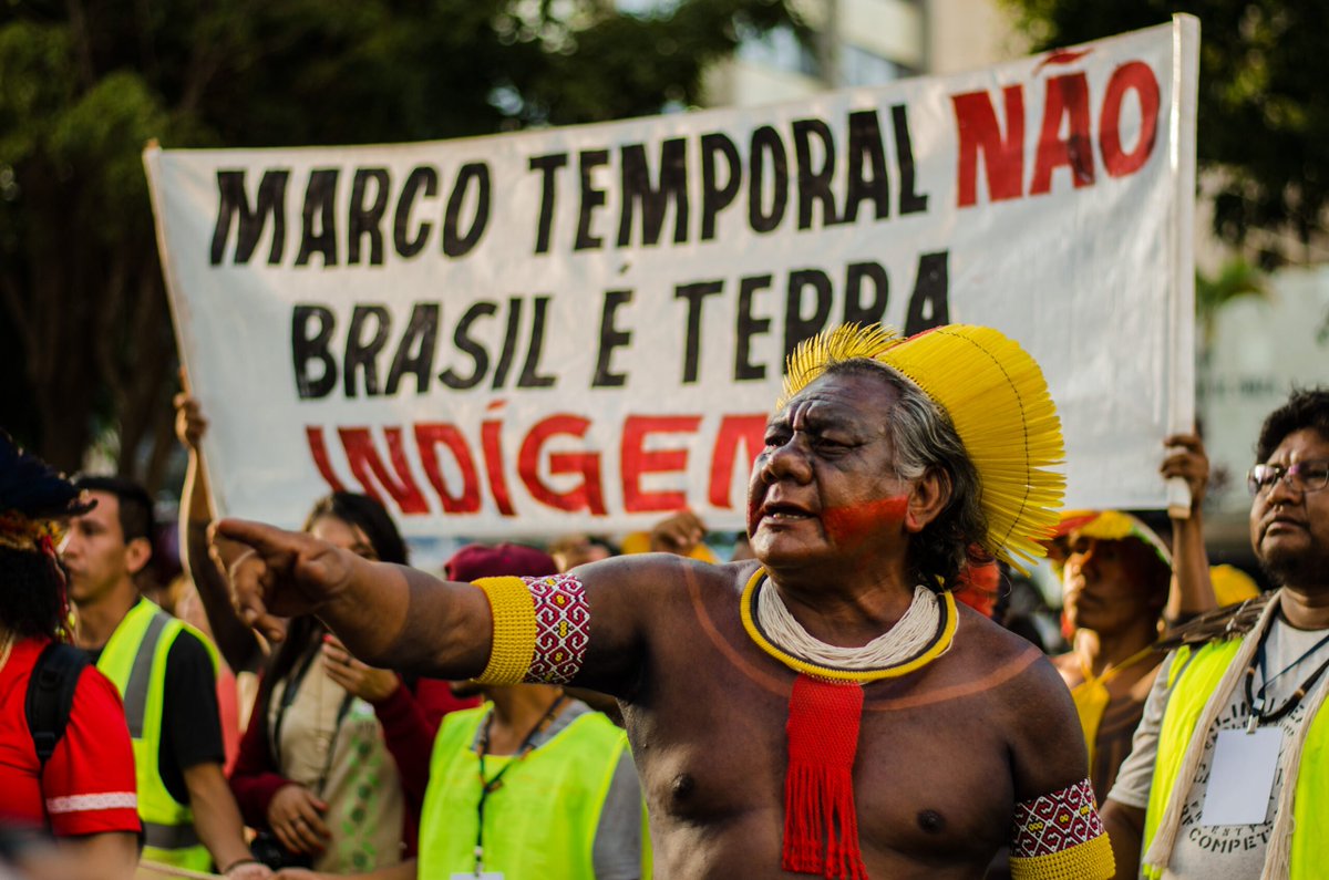 anistiabrasil's tweet photo. A CCJ do Senado vota hoje, 10, a proposta de emenda à constituição que altera uma cláusula pétrea e inclui a tese do marco temporal. A #PEC48 viola os direitos dos povos indígenas. Demonstre seu apoio: participe do TUITAÇO com as tags: #MarcoTemporalNão #PEC48NÃO #MARCOANCESTRAL https://t.co/jhwLbPkVRk