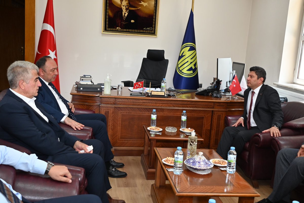 AltundagUysal's tweet image. Mühimmat Fabrikası ziyaretim kapsamında Fabrika Müdürü Çağatay Öncel ile makamında bir araya geldim. Misafirperverliği için kendilerine çok teşekkür ederim.