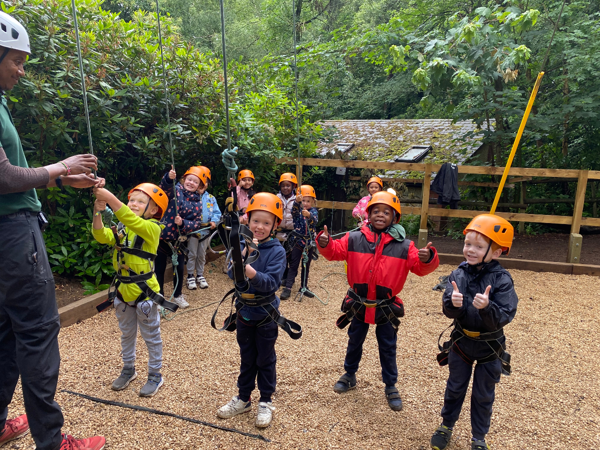 ololwitney's tweet photo. Year 1 Youlbury Visit https://t.co/pr9CXjva7e