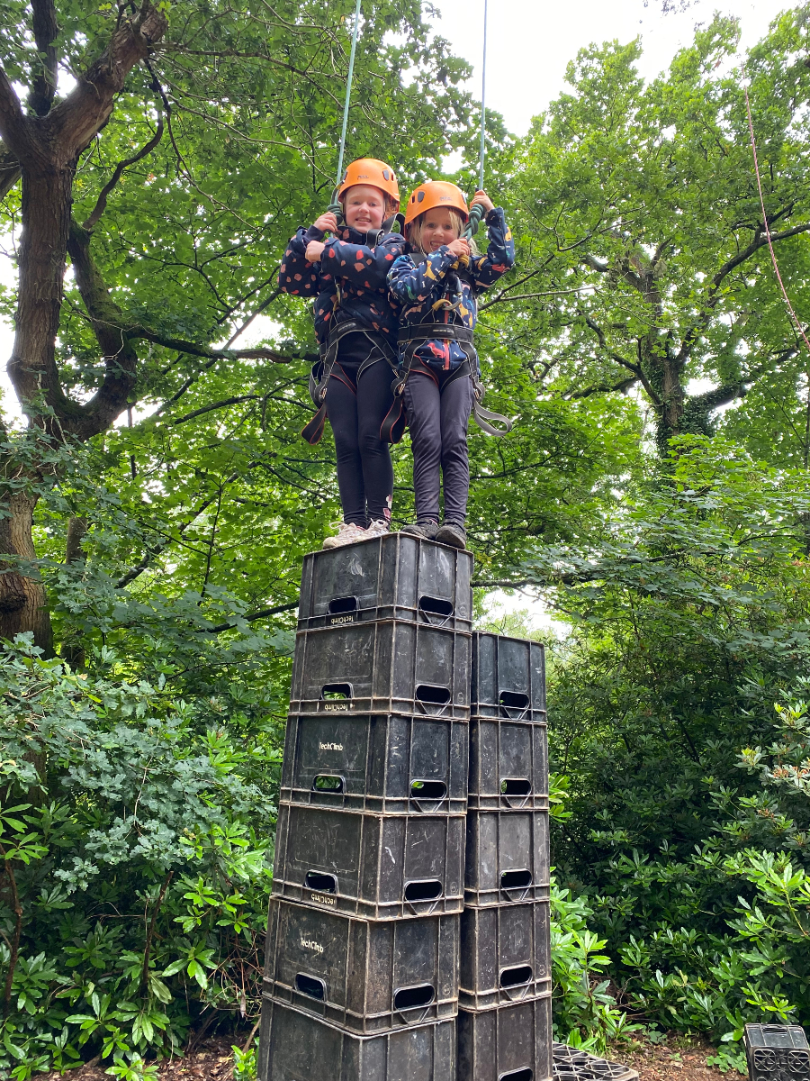 ololwitney's tweet photo. Year 1 Youlbury Visit https://t.co/pr9CXjva7e