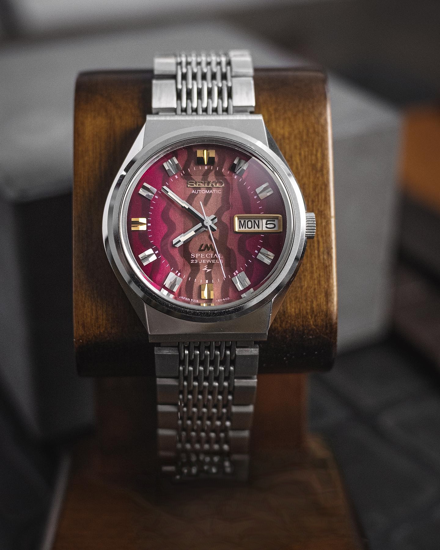 SEIKO LM SPACIAL 23 JAWALS オートマチック SOLD 1973 Seiko LM Special - Birth Year Watches