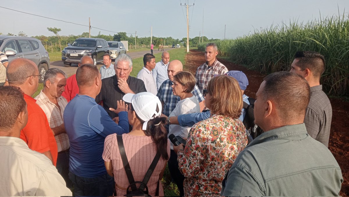 La producción de alimentos es vital para la economía cubana. Bajo esta máxima la CPA Elio Miguel Valdés, primer punto visitado por <a href="/DiazCanelB/">Miguel Díaz-Canel Bermúdez</a> y <a href="/DrRobertoMOjeda/">Dr. Roberto Morales Ojeda</a> en
Melena del Sur, Mayabeque, garantiza las semillas para la  cosecha de la caña y la producción de cultivos varios