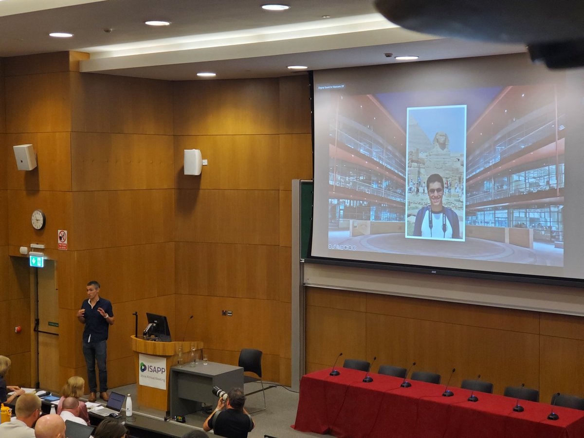KC Huang is up now, talking about studying the ecology of the small intestine -- he describes the use of a low-cost capsule sampling device to find out about small intestinal metabolism &amp; microbiology.
#ISAPP2024