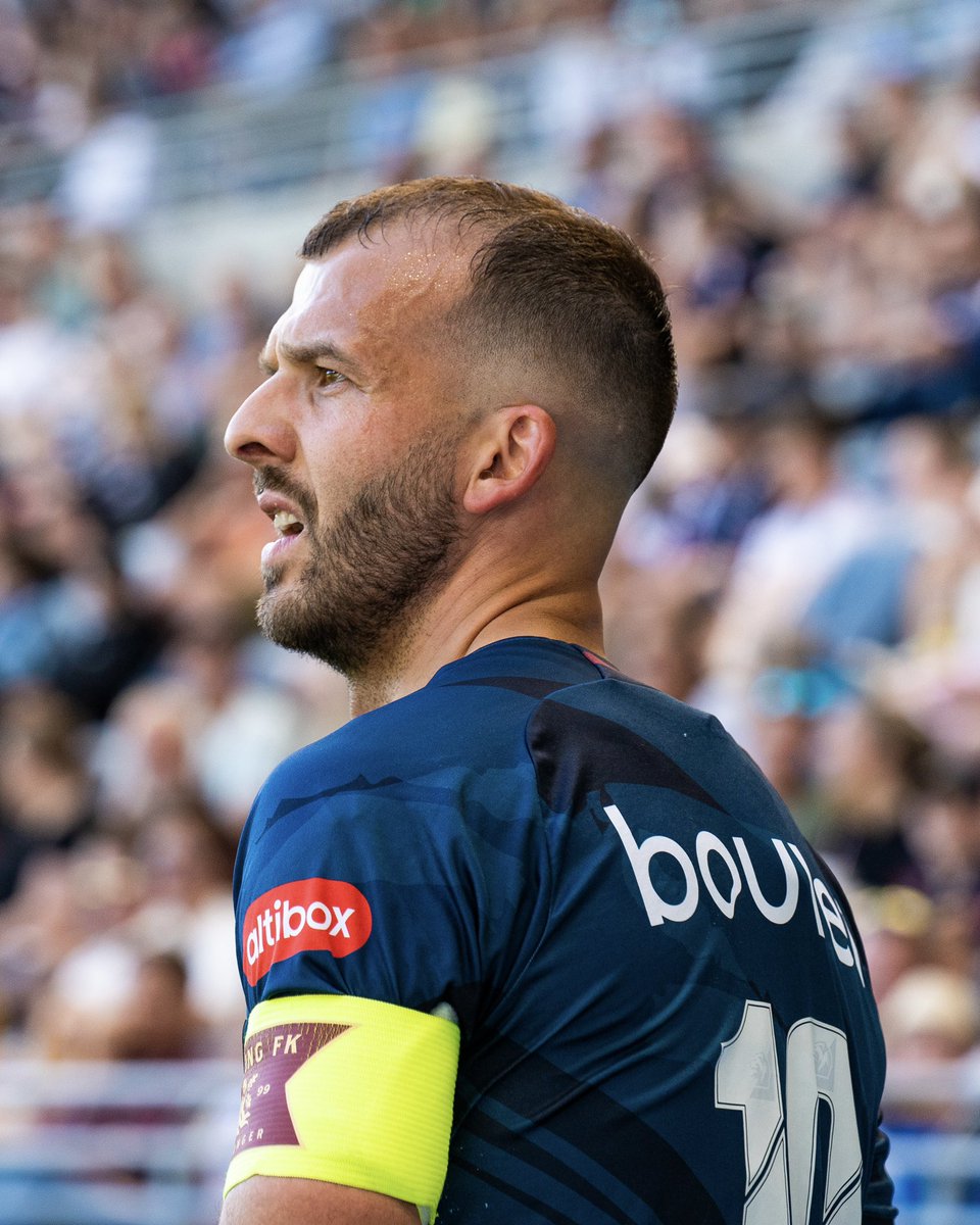 vikingfotball's tweet photo. Vår kaptein 💙 https://t.co/ihPf6amue1