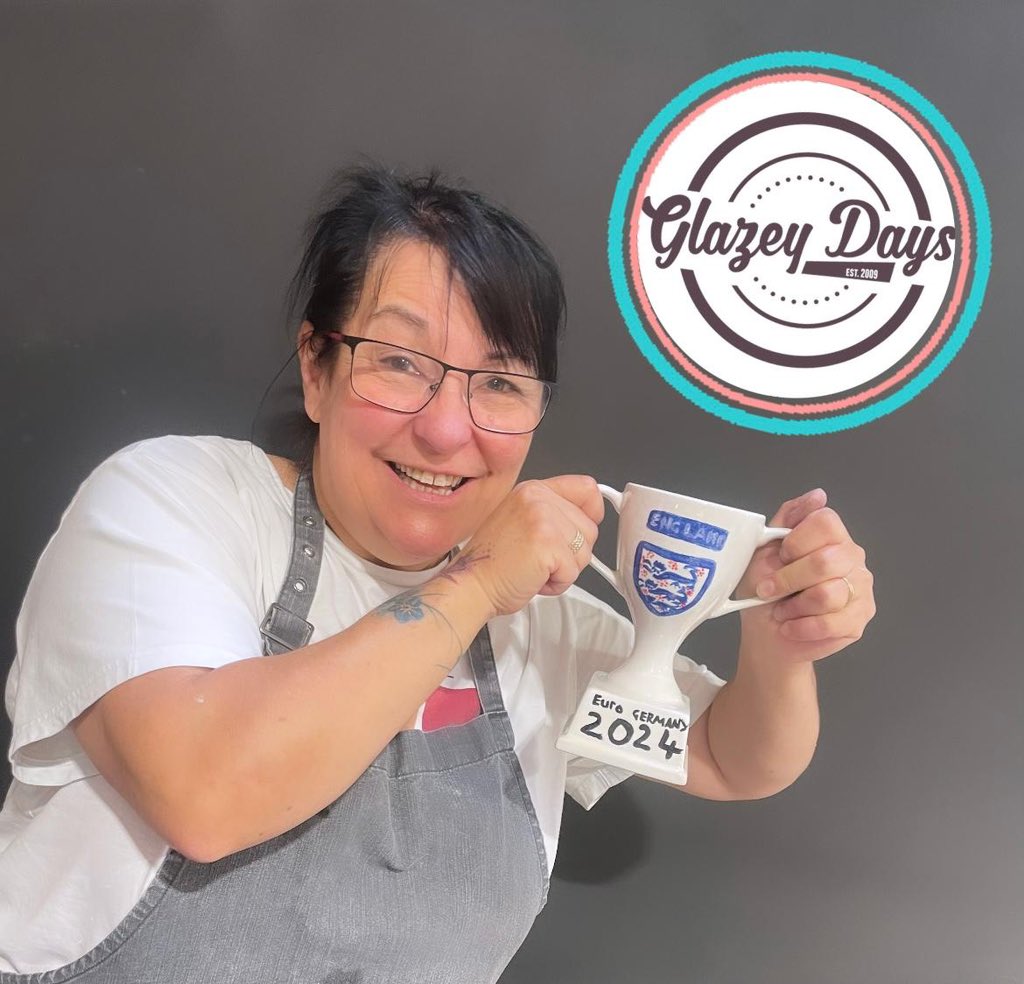 Come on England. #WeStillBelieve   #EURO2024 #EnglandEuro2024 We done to one of our younger painters. We love your work #PYOP #Ceramics