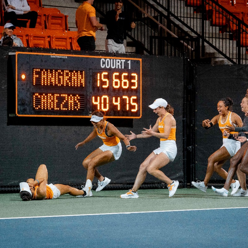 Vol_Sports's tweet photo. The top shots from an unforgettable year on Rocky Top!

Take a look at the 2023-24 Tennessee Athletics Photos of the Year ⤵️
