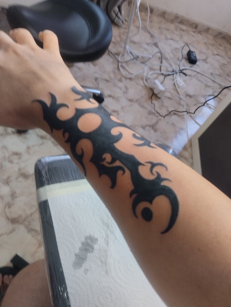 kek1chXD's tweet photo. Got Jessie Pinkman tattoo today https://t.co/vLI67ckrfL