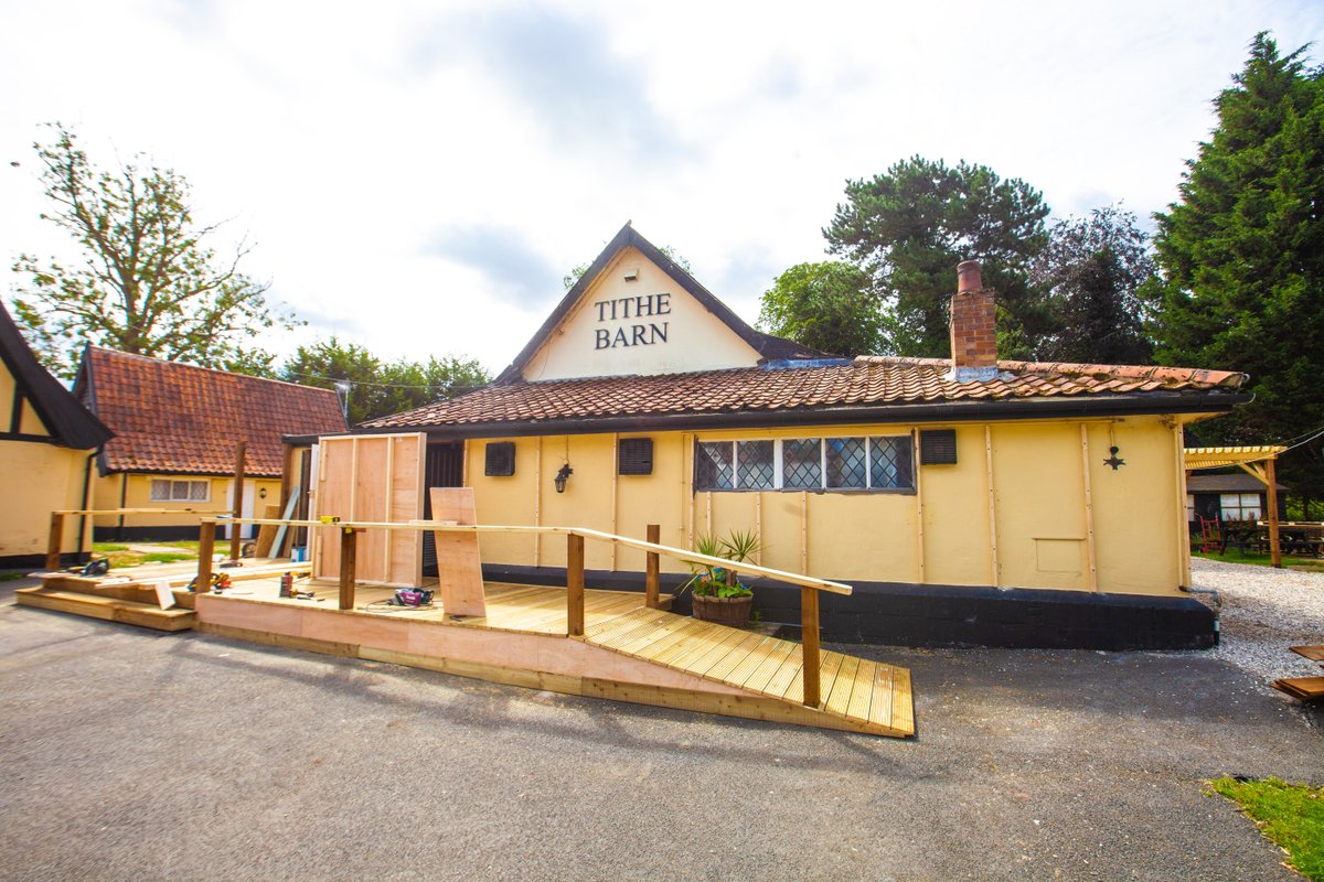 IntSolCon's tweet image. Allow us to showcase the remarkable transformation of the Tithe Barn with a glimpse into its stunning before-and-after of our recent renovation.

#intsol #construction #tithebarn #suffolk #diss #transformation #renovation