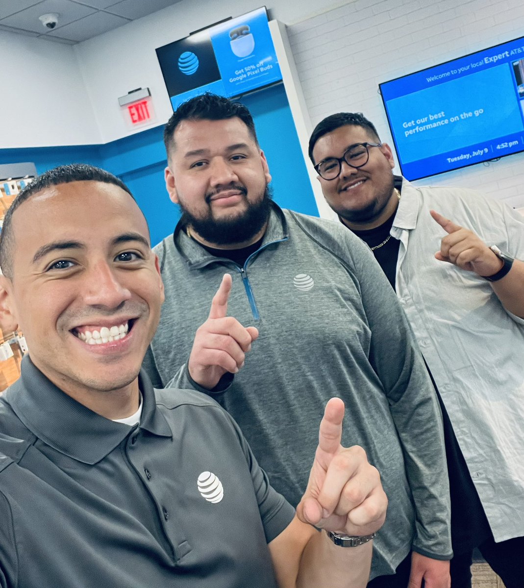 Juan Montano (@king_jmontano) on Twitter photo Spent the evening yesterday with <a href="/KevinMoralesDMV/">Kevin Morales</a> & Angel at Potomac Mills. Great job this month leading the way for us 🙌🏼  Continue to focus & GROW  together! July is the month for Potomac Mills 💪🏼 #RoyalEmpire <a href="/_MightyMAS/">Mid-Atlantic States Team</a> Spent the evening yesterday with <a href="/KevinMoralesDMV/">Kevin Morales</a> & Angel at Potomac Mills. Great job this month leading the way for us 🙌🏼  Continue to focus & GROW  together! July is the month for Potomac Mills 💪🏼 #RoyalEmpire <a href="/_MightyMAS/">Mid-Atlantic States Team</a>