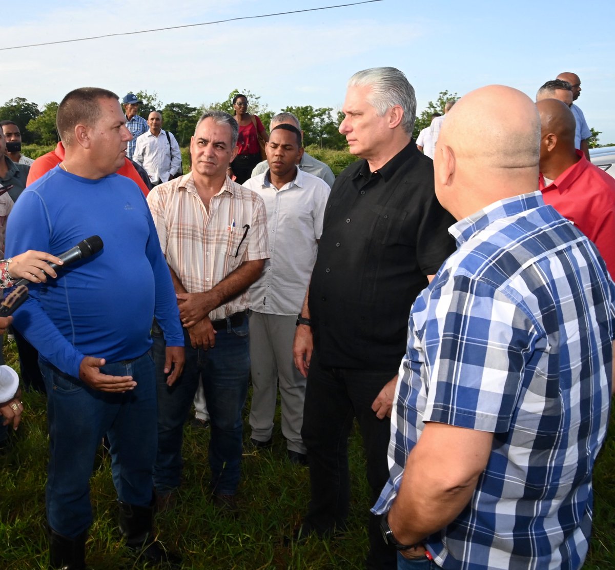 Emp_Avilmat's tweet photo. ✅#Ahora: Este miércoles @DiazCanelB retoma su agenda de recorridos por los municipios del país.
➡️En esta jornada regresa a Mayabeque para visitar Melena del Sur. Antes había estado ahí en: Güines, Madruga, San José, Santa Cruz del Norte y Nueva Paz
@PaulinoPrezVie1 https://t.co/4ksB976ToH