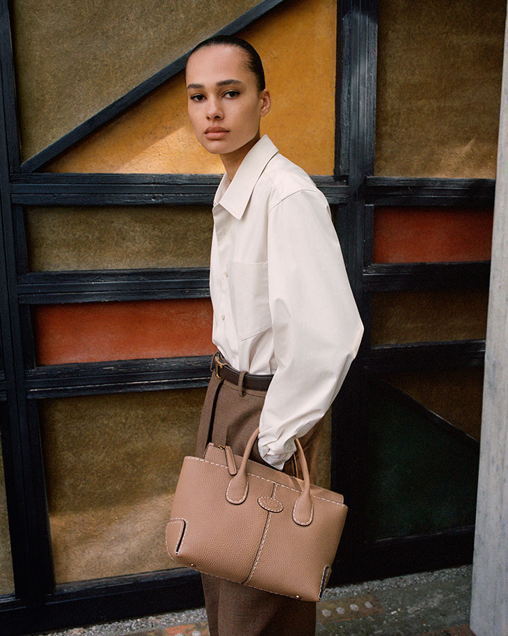 kendam_com's tweet image. Tod's Pre-Fall 2024 Campaign shot by Zoë Ghertner kendam.com/news/campaigns… 

#Tods #PreFall2024 #Campaigns #Fashion #Kendam