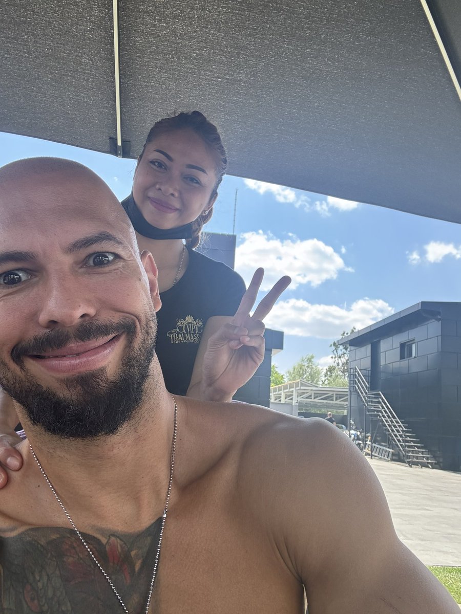 Andrew Tate (@cobratate) on Twitter photo 