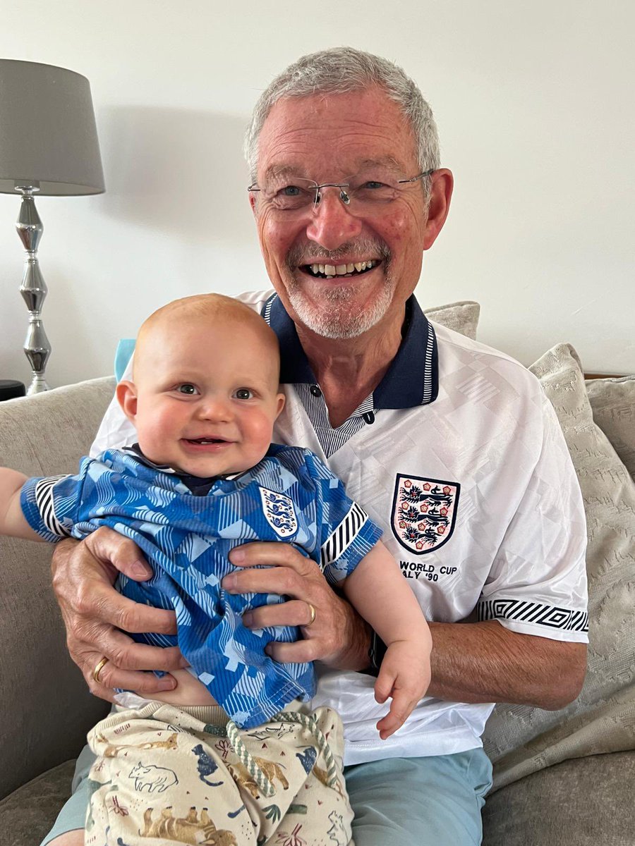SBSheff's tweet image. #SSNThreeLions 🏴󠁧󠁢󠁥󠁮󠁧󠁿🦁🦁🦁
Grandad Ken and Louis
