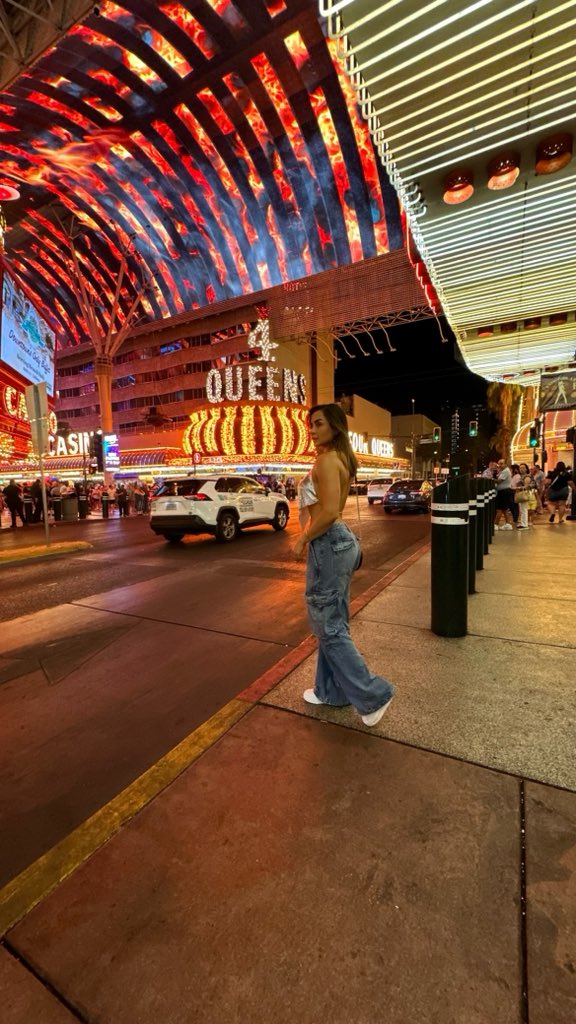 Take me back to the night we met 🌃