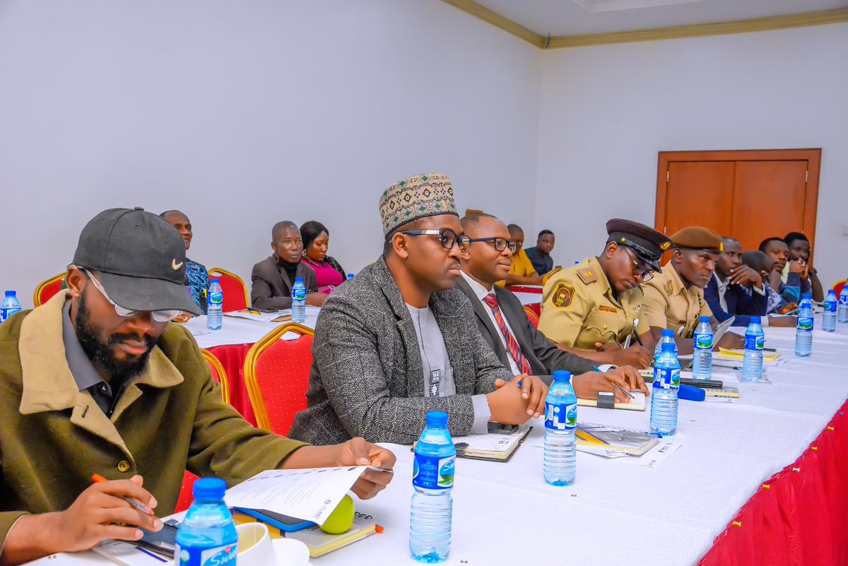 cleenfoundation's tweet photo. With support from Open Society Africa, CLEEN Foundation set up a 2-day Regional Dissemination event on Security dynamics, Solutions, and Civil-Military relationships in Plateau State. https://t.co/Yg7skYGZEG