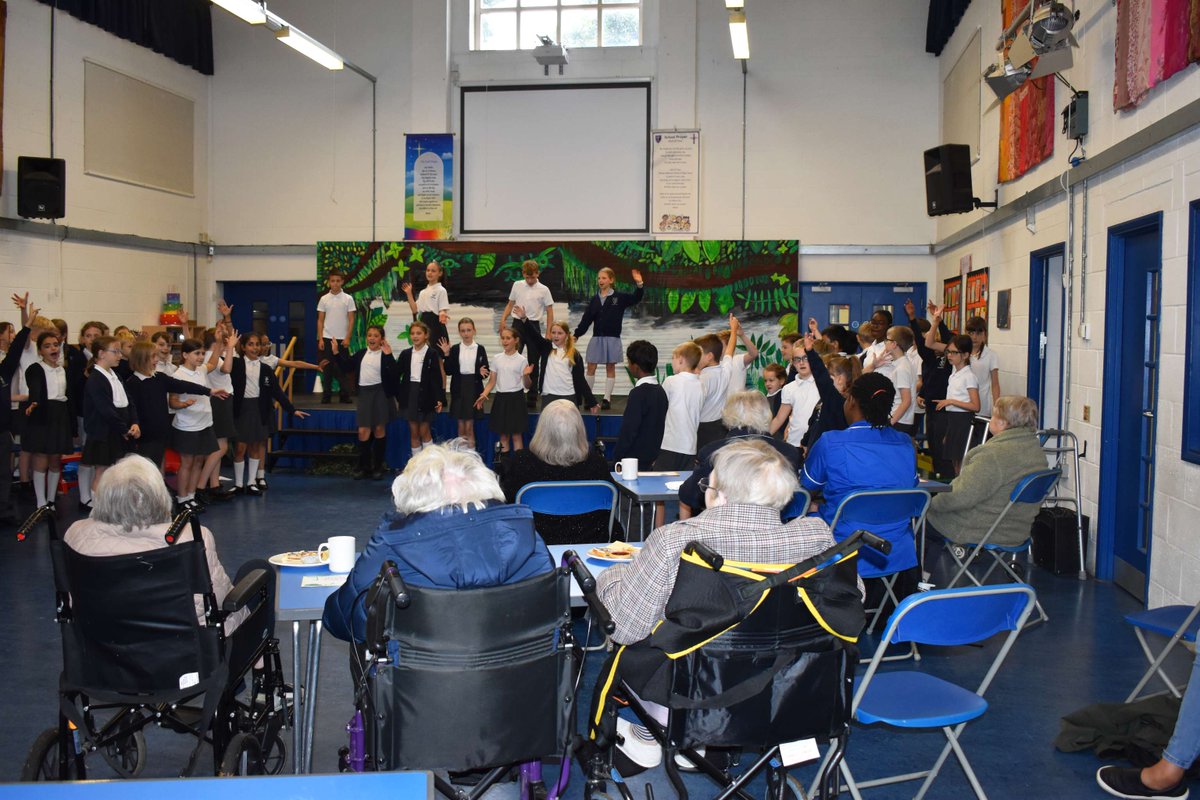 QuantumCareLtd's tweet image. Lemsford School Entertains Quantum Care Residents 🐍🐘🦁🐒

Today, residents from 3 local Quantum Care homes were invited to attend a performance of The Jungle Book by St John’s School in Lemsford. 

#QuantumCare #Junglebook #SchoolPerformance