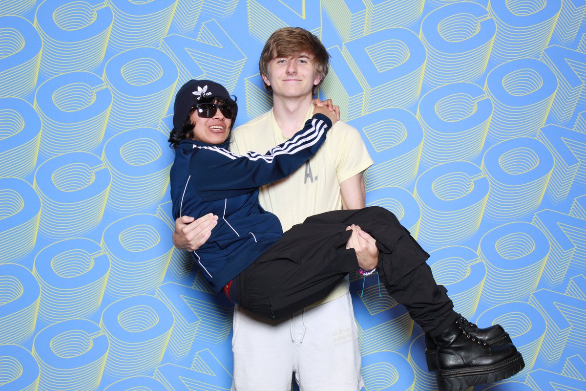 VidCon tweet picture