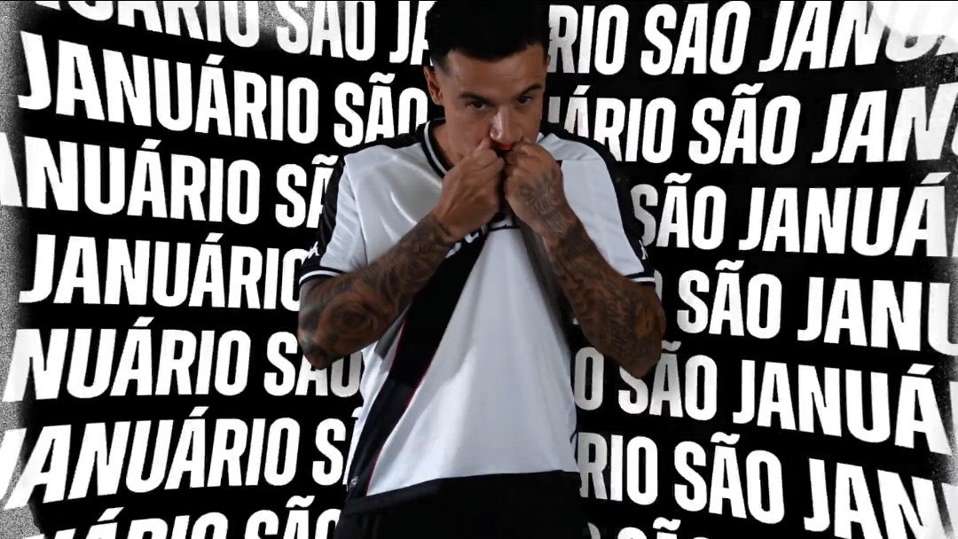 socomovasco's tweet photo. NÃO CARALHO, VOCÊ NÃO TÁ SONHANDO. O COUTINHO DEFINITIVAMENTE ESTÁ BEIJANDO A CRUZ DE MALTA NA SUA FRENTE FILHO DA PUTAAAAA https://t.co/EtvcxHpIbu