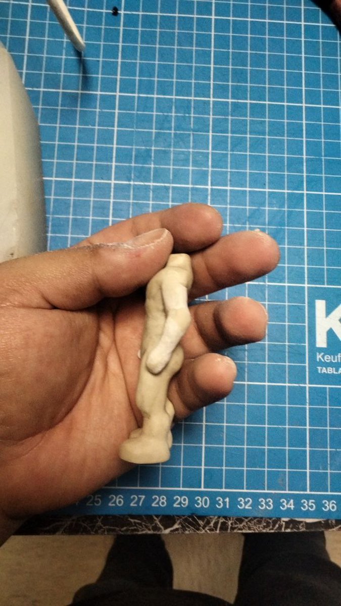 Un poco del proceso de como fabrique la base para figuritas personalizadas