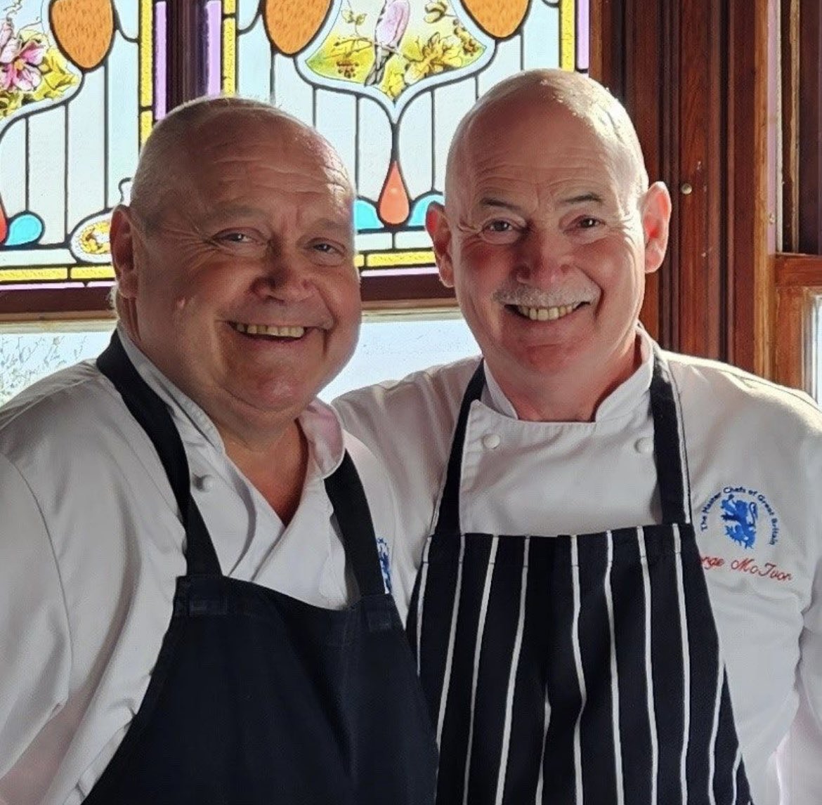 masterchefsgb's tweet photo. Master Chefs of Great Britain are thrilled to announce legendary Chef Steven Doherty as their new Honorary Vice President π
#MCGB #MasterChef #ChefLove #MichelinStar #FineDining #ScottishChef #Game #Seafood #TheLakes #Cumbria #GreatestChefs #AlbertRoux https://t.co/YlTwr0y1DP