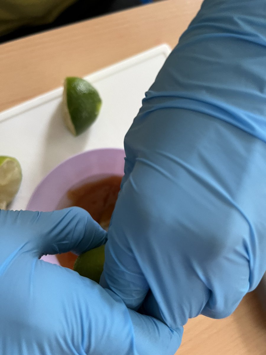 Basting, finely sliced, stripping thyme, and juicing <a href="/missrfry/">Miss Fry</a> <a href="/PinehurstP/">Pinehurst Primary</a> #pinehurstchefs