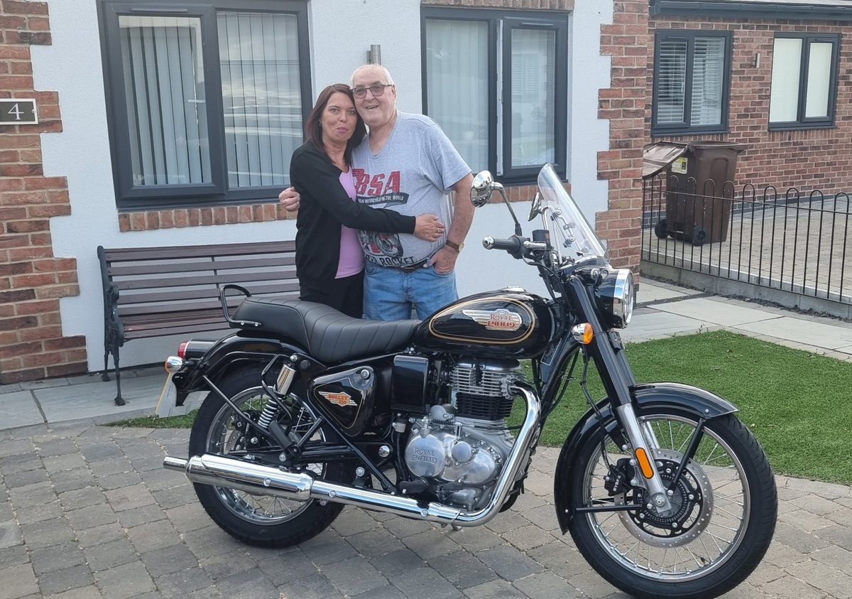 LtdManhattan's tweet photo. A momentous day, not only did the Earl of Manhattan personally deliver this beautiful Bullet to Pete &amp; Anita in Dinnington, but the Baroness of Manhattan (Judy)  was also present. Pete &amp; Anita! 
#royalenfieldHimalayan #meteor650 #Hunter350 #royalenfield #manhattanbikes # https://t.co/L0GNh87uMF
