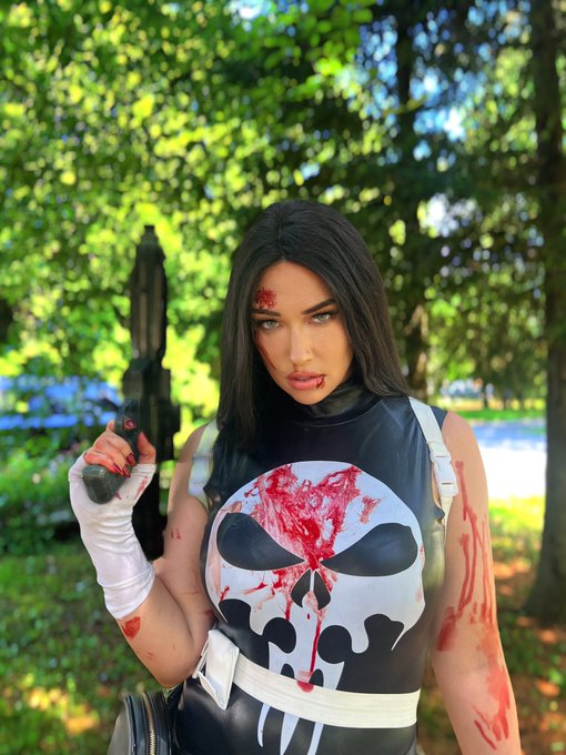 Instagram zucced these Punisher shots because of my fake stormtrooper blaster that I painted black, but