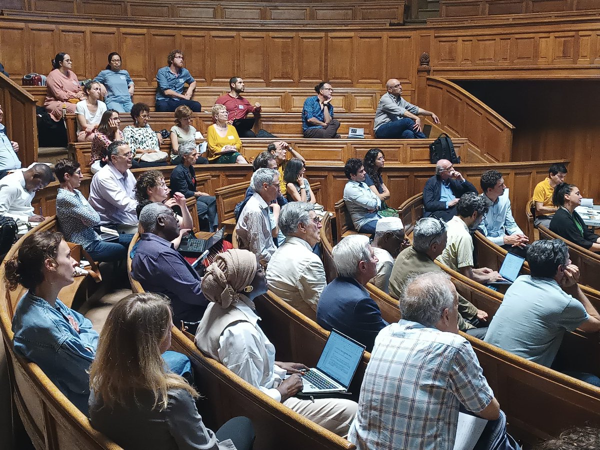 Comité technique "Foncier & développement" tweet media