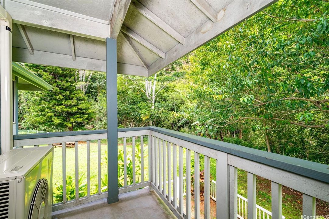 HawaiiLife's tweet photo. Just listed by Leane Darling Horton, R(A) is 95-877 Wikao Street #D201
in Mililani, Oahu, for $545,000.

https://t.co/Zl2XHrdzvX

Priced to sell below tax assessed value! This Charming Townhouse in Launani Valley is private and spacious. Tap the link for details.

#HawaiiLIfe https://t.co/r4bv3ZxOlW