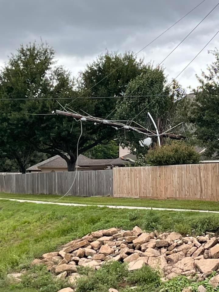jlevans's tweet photo. Hey @CenterPoint any work going to start on this any time soon? #cincoranch #katytexas #beryl #nopower https://t.co/1QceLWfaIC