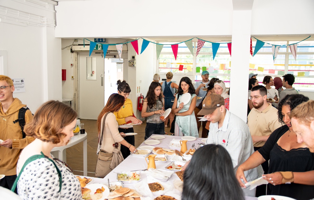 Metroland Cultures (@metrolandc) on Twitter photo Thanks so much to everyone who came, contributed, held a workshop or opened up their studios. At Open Studios we raised an amazing £699.84 for <a href="/gazasunbirds/">gazasunbirds</a> <a href="/MedicalAidPal/">Medical Aid for Palestinians</a> & <a href="/IslamicReliefUK/">Islamic Relief UK</a> 🙌🏽 We've posted some photos over on Instagram, go take a look! instagram.com/metrolandcultu… Thanks so much to everyone who came, contributed, held a workshop or opened up their studios. At Open Studios we raised an amazing £699.84 for <a href="/gazasunbirds/">gazasunbirds</a> <a href="/MedicalAidPal/">Medical Aid for Palestinians</a> & <a href="/IslamicReliefUK/">Islamic Relief UK</a> 🙌🏽 We've posted some photos over on Instagram, go take a look! instagram.com/metrolandcultu…