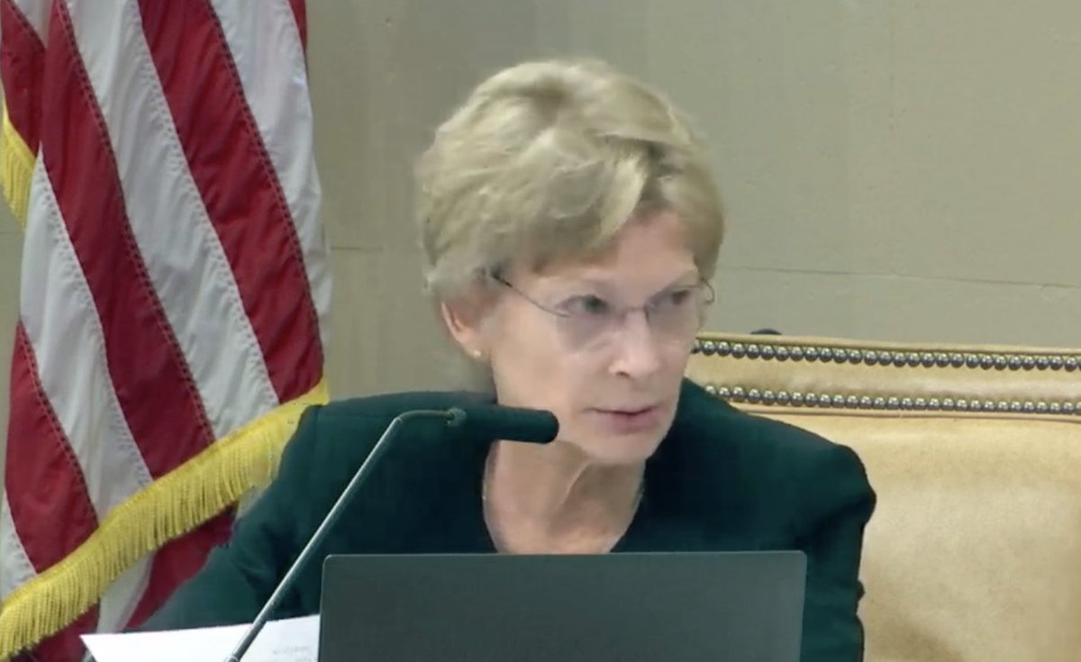 Elaine de Valle tweet media