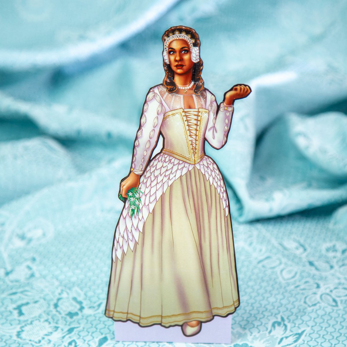 SpindleSisters's tweet photo. In Swan Lake, young women who have been turned into swans by dark magic swim on a lake of tears their parents have wept at their loss. #WyrdWednesday https://t.co/ugNjOmRUBE https://t.co/DsNywtTRq7