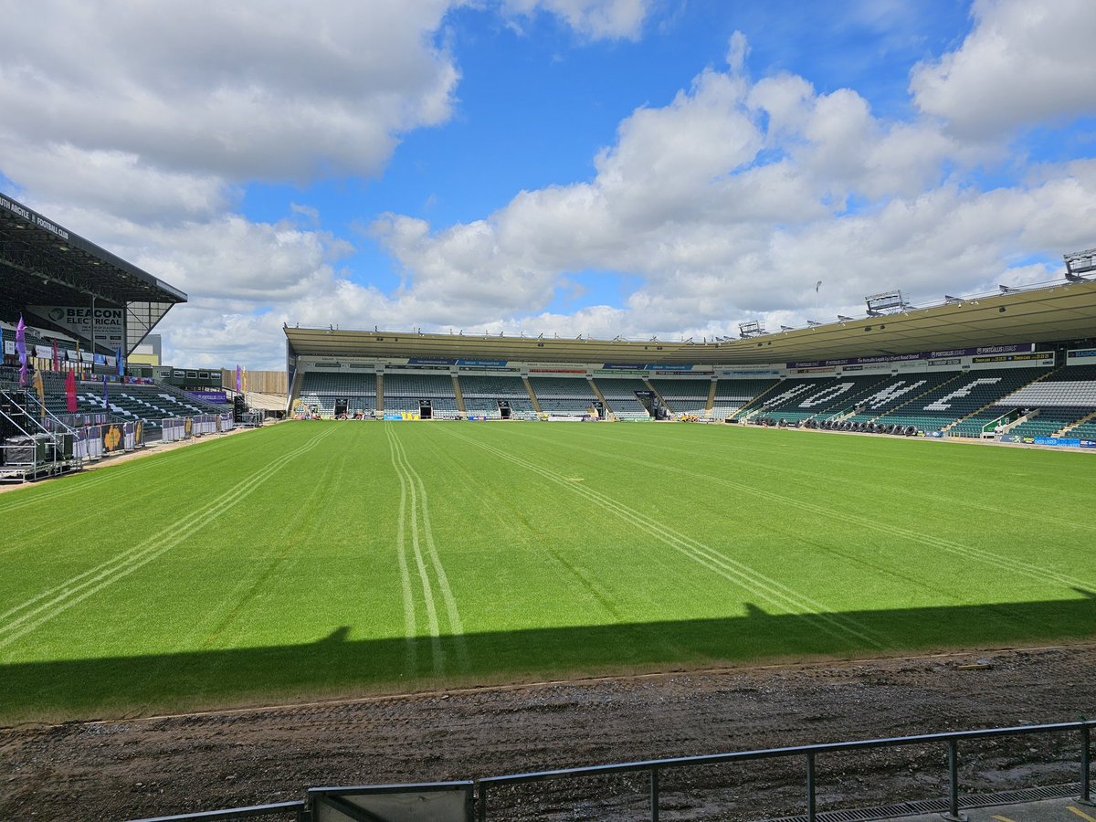 12 days from seed, nearly ready for 1st cut. Rapid and cms from <a href="/OriginAmenity/">Origin Amenity Solutions</a> applied yesterday so should push on from here.