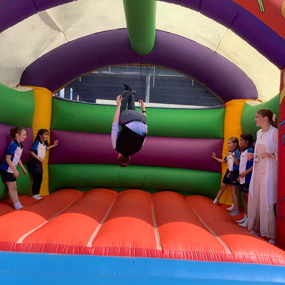 GayhurstSchool's tweet image. The Gayhurst children are bouncing their way to the end of term. A full day of activities was just the ticket on the penultimate day of term #yesthatisMrCunningham #inflatablefun #SiblingSchool #ELDRIC