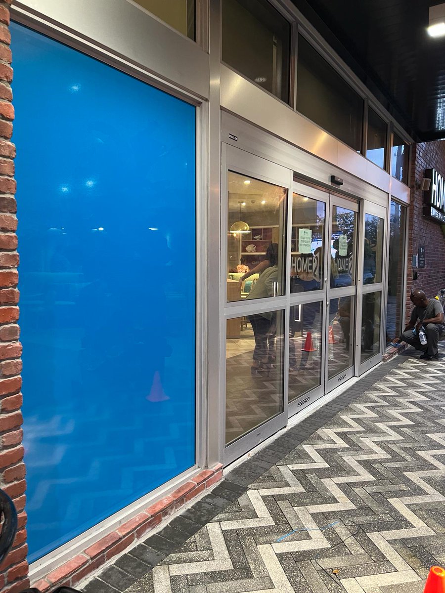thetintteam's tweet photo. Absolutely thrilled to showcase our latest project: This install was done after hours to avoid foot traffic at this busy Hilton Location in Fort Lauderdale.. We installed Window Graphics at Tru Hilton Fort Lauderdale.

954-798-8468
https://t.co/p5aHom2QH4

#tint #windowtint https://t.co/JohrrgOmD5