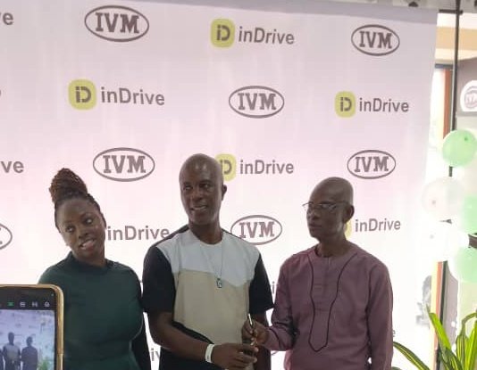 AUATONLagos's tweet photo. AUATON LAGOS COUNCIL CONGRATULATES COMR. OKELUE ANTHONY ONOCHIE of  Shomolu branch who emerged as the winner of @inDrive Driver and Win Programme 

@AUATONofficial
@NLCHeadquarters
@instablog9ja

Toyin Abraham Mr Macaroni Funke Akindele E-money At 16 Tinubu Kaduna Canada #fuel https://t.co/8HR3JYVCyu