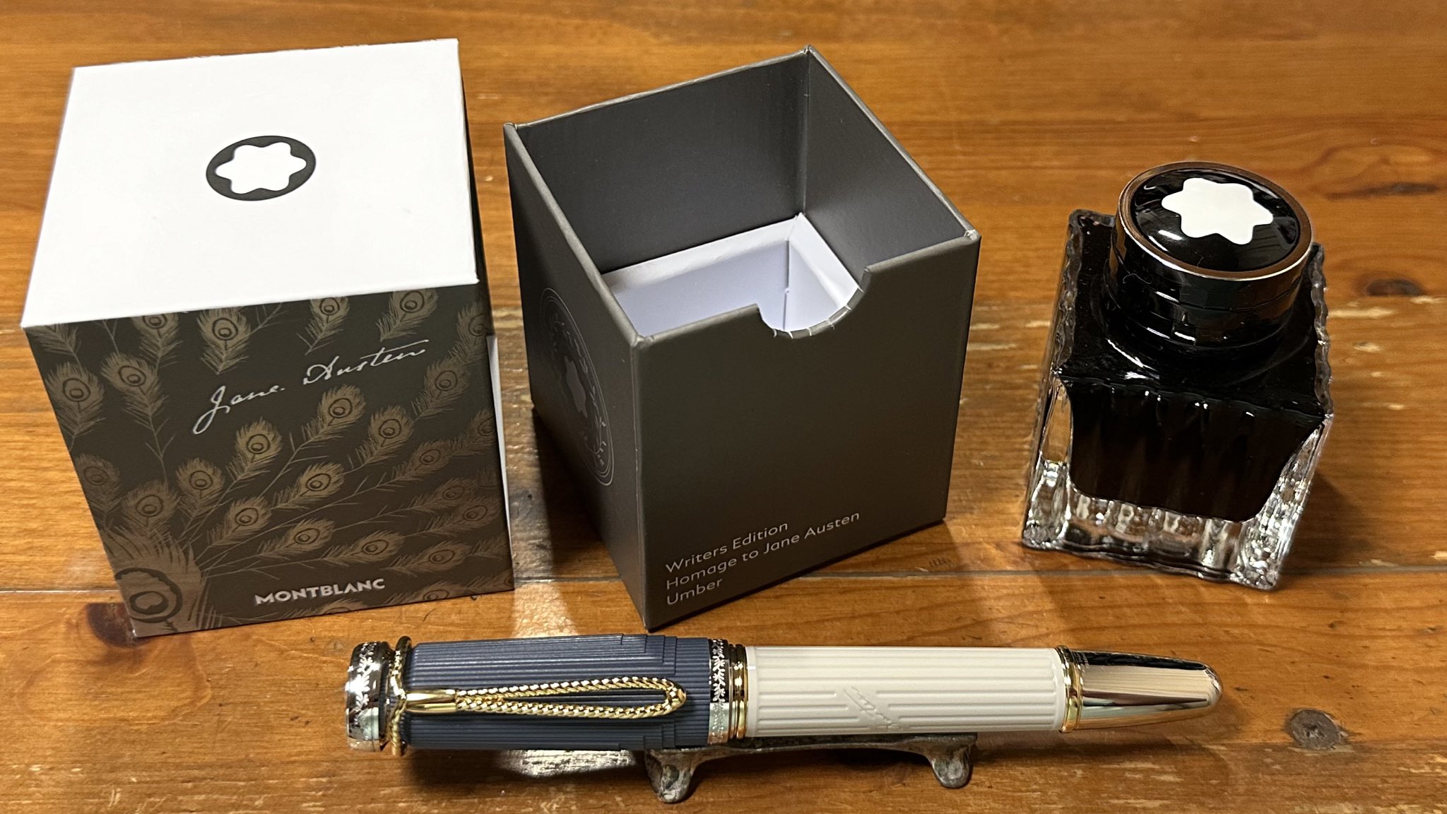 【限定品】モンブラン 作家シリーズ オースティン 万年筆インク アンバー 限定品】モンブラン 作家シリーズ オースティン 万年筆インク アンバー