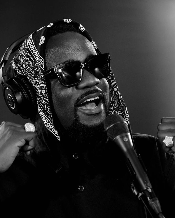 Hacky_yy's tweet photo. Happy Birthday to My Favorite Person! 🤍the HERO himself @sarkodie G.O.A.T!🔥 https://t.co/eW1AoB451K