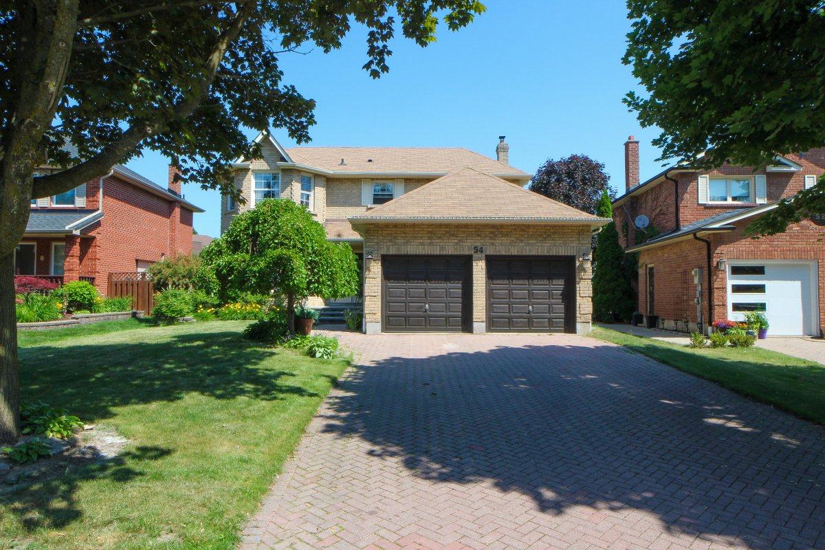 HappyHouseGTA's tweet photo. Elegant, spacious, and full of charm 💎🏠. This home is ready to welcome you with open arms.

📍Whitby, Ontario

#realestatephotography #realestatephotos #realestatephotographer #propertylisting #homeforsale #torontorealestate #torontoproperties #gtarealestate #gtaproperties https://t.co/mJR0Y5sdXx